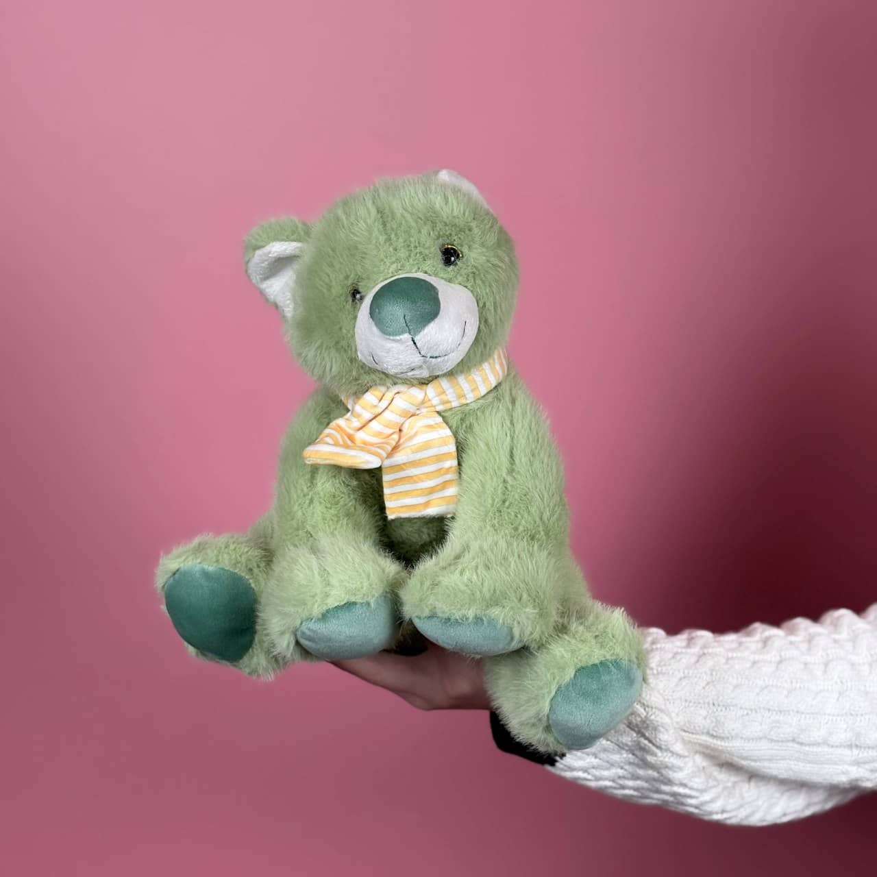 Игрушка мягконабивная ТМ "Relana" Мишка зеленый в шарфике, 25 см, в/п 25*22*22 см — фото 1