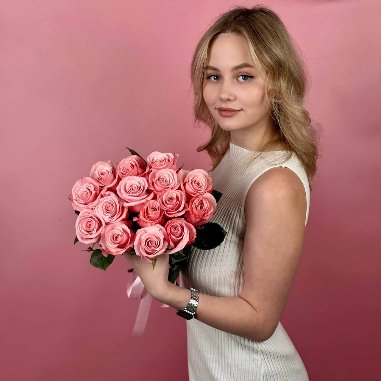 Розовые розы, 15 шт. — фото 1