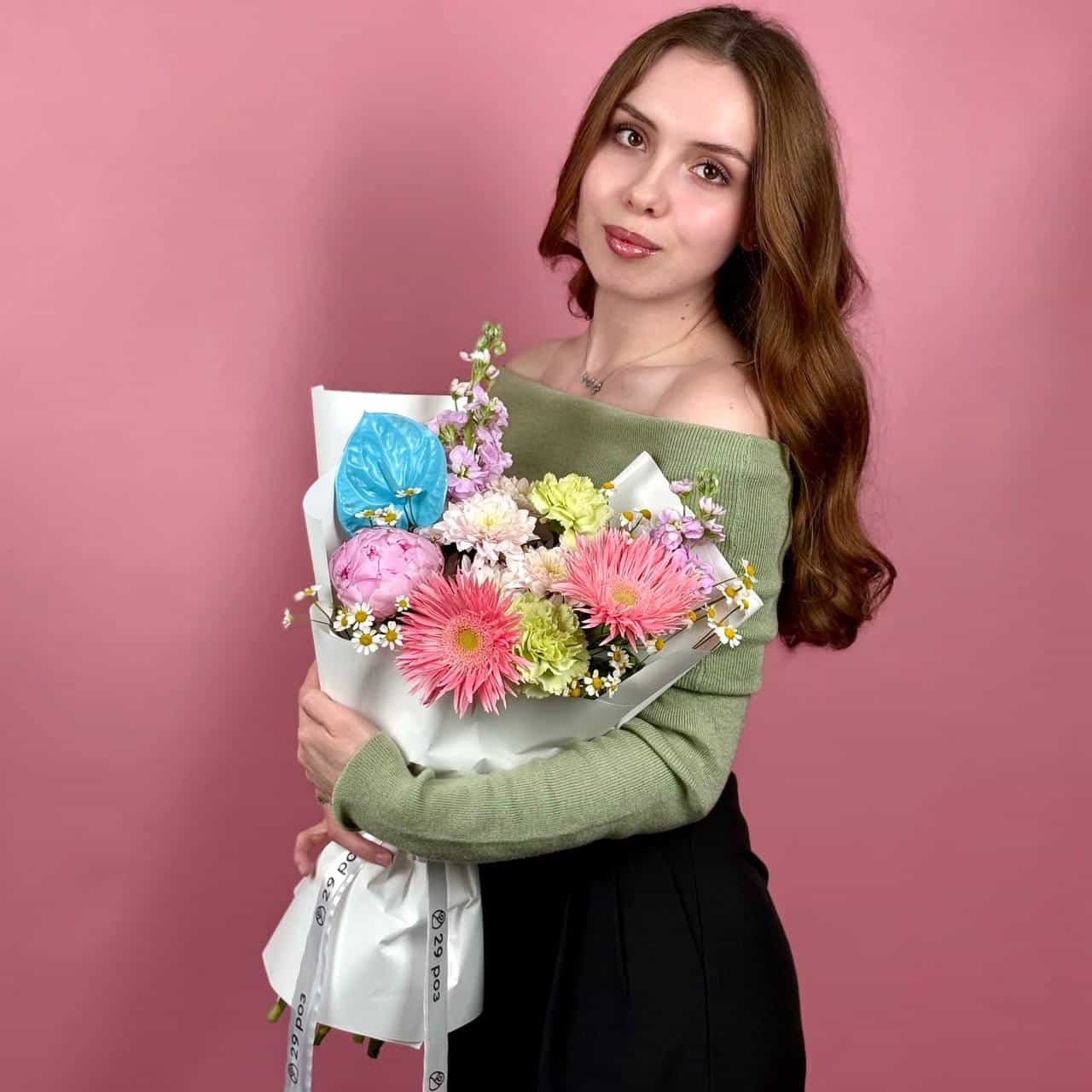 Сборный букет 083