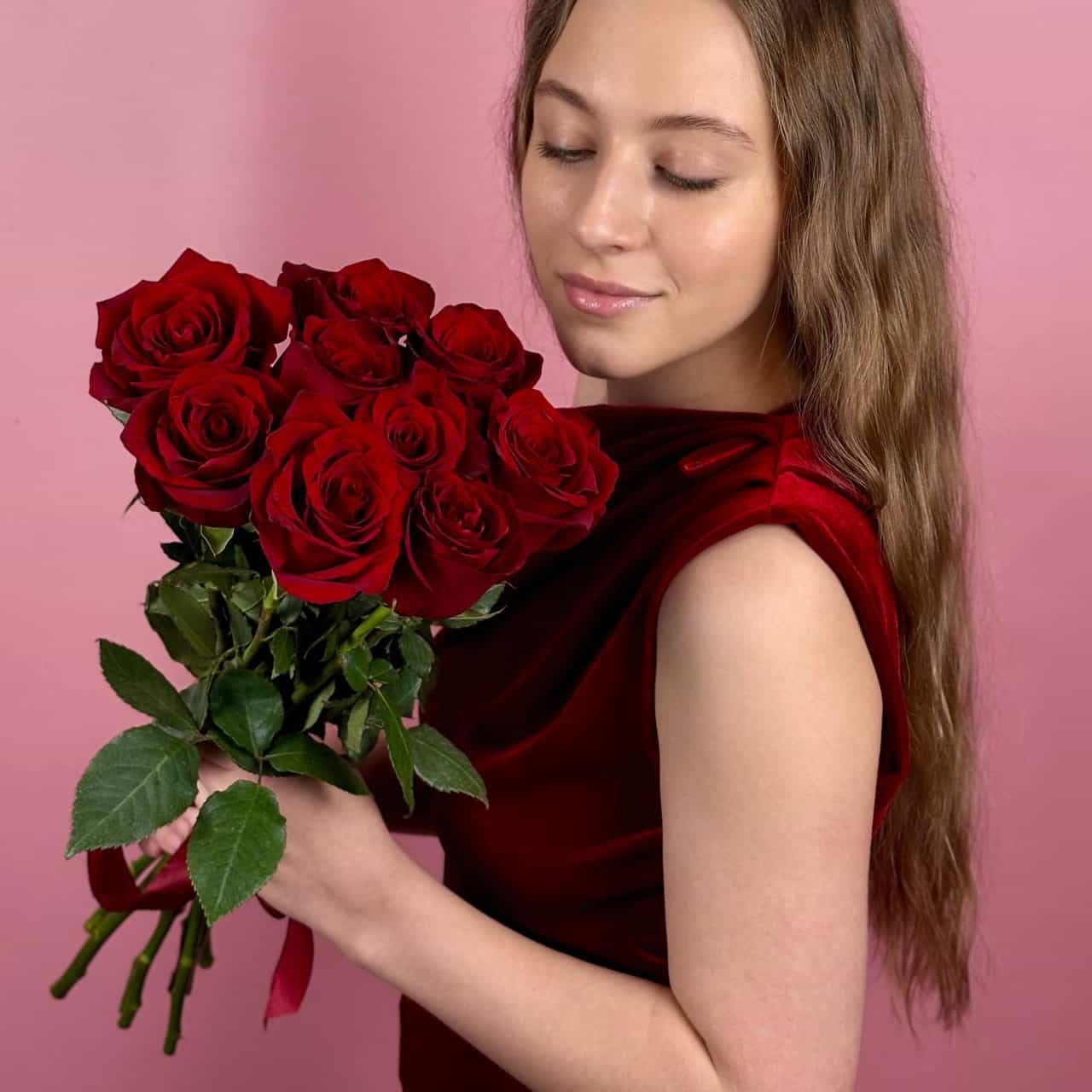 Бордовые розы, 9 шт.