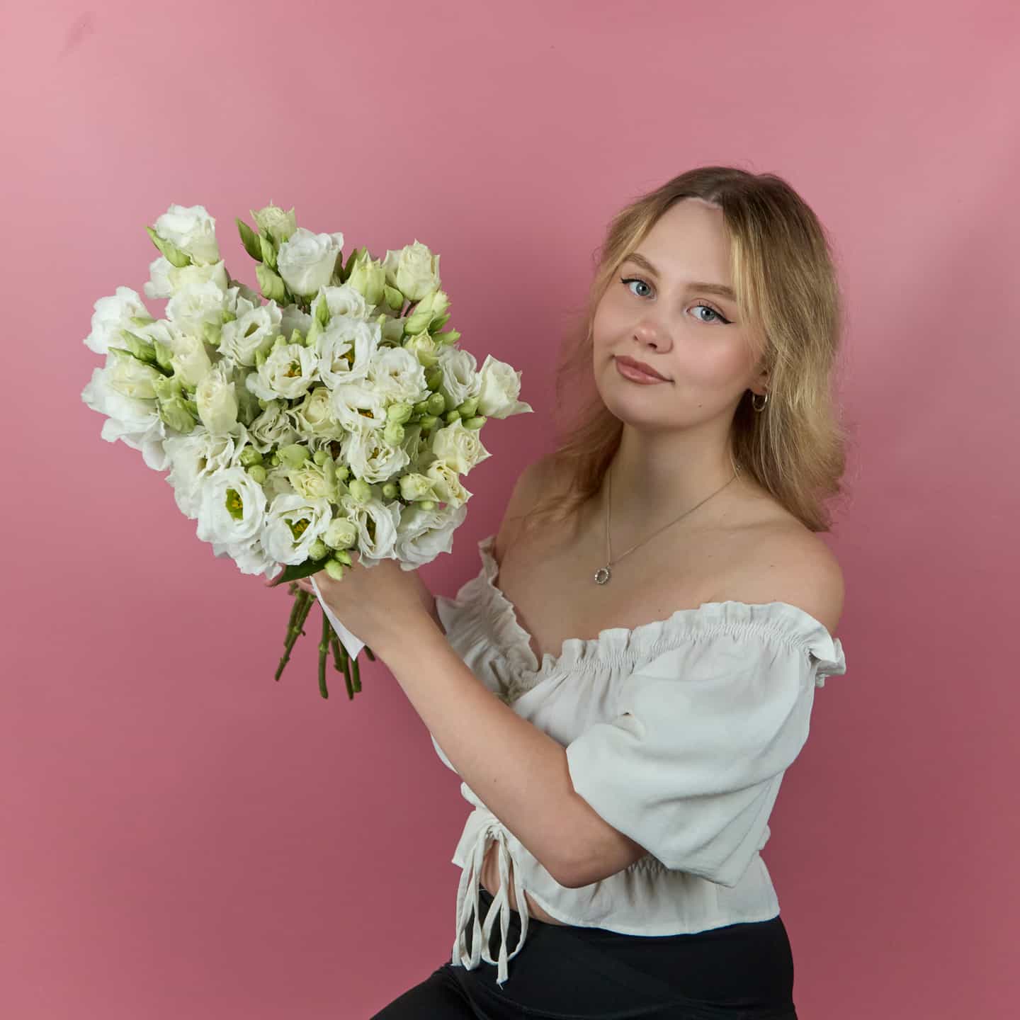 Эустома белая, 15 шт