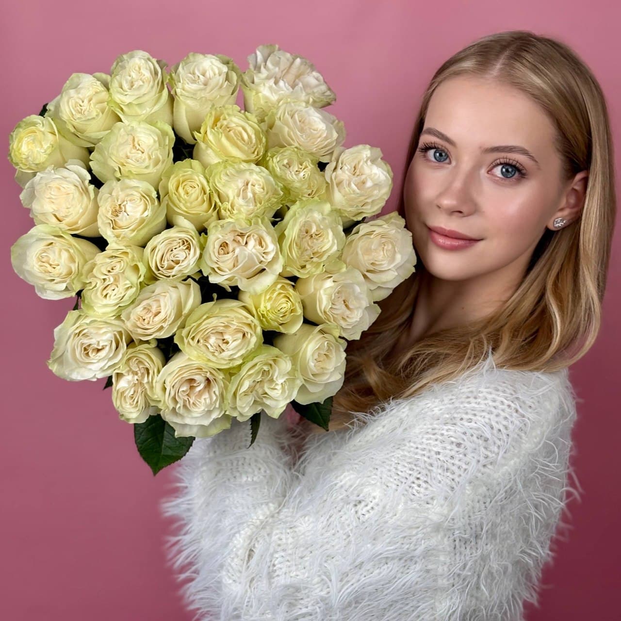 Белые розы, 29 шт. — миниатюра 1